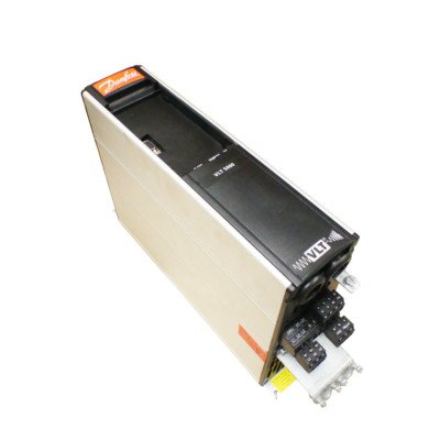 DANFOSS VLT5000 VLT5005PT5B20STR3DLF00A00C0 Frequenzumrichter 175Z0058